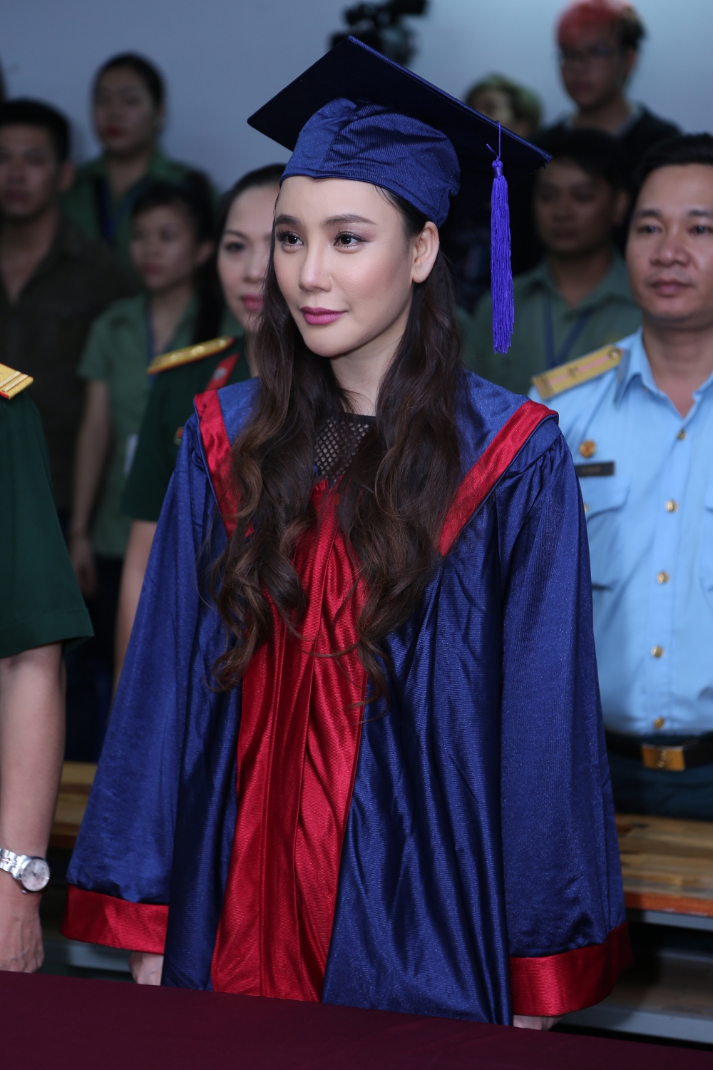 Cuộc sống viên mãn của Hồ Quỳnh Hương: Từ cô bé nhặt phế liệu mưu sinh đến chủ nhân biệt thự 600m2