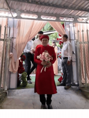 Hoài Lâm rạng rỡ đón dâu tại quê nhà, bà xã kém 9 tuổi gây chú ý với vòng hai khác lạ
