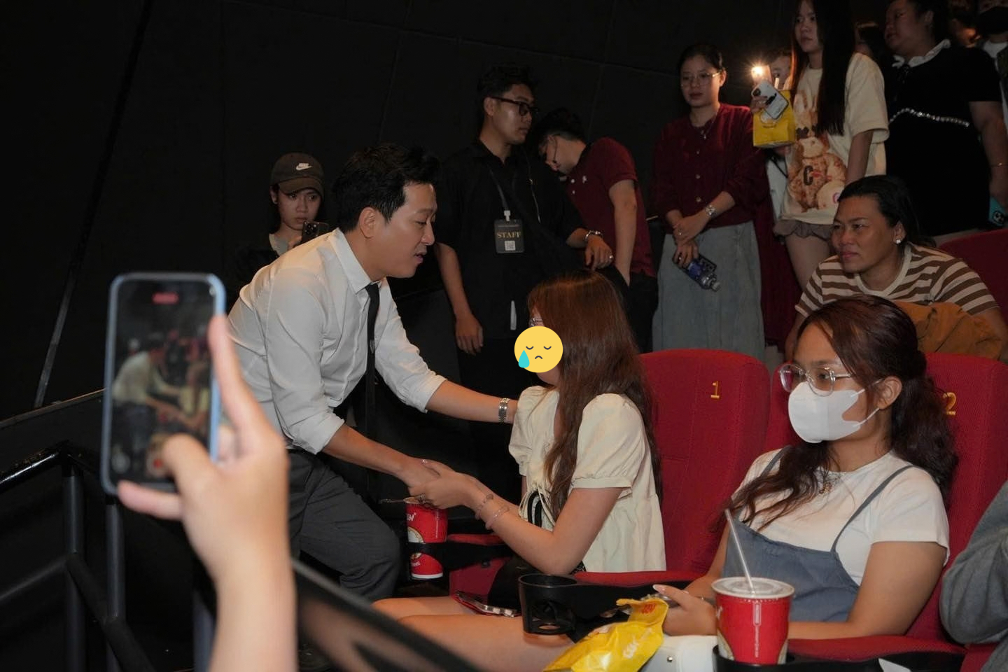 Lời hứa hỗ trợ fan nữ của Trường Giang tại cinetour bất ngờ được nhắc lại