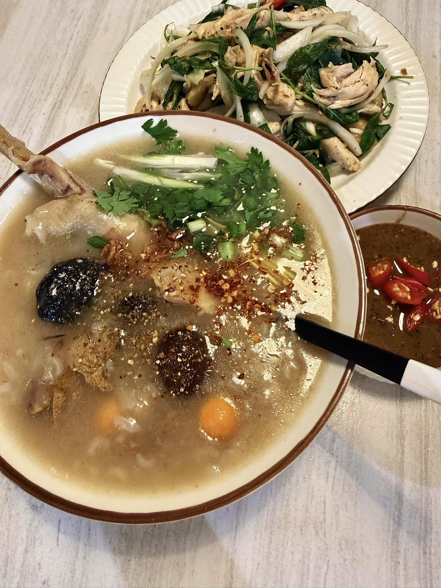 Góc bếp đời thường của LyLy: Mâm cơm Việt giản dị mà đủ đầy