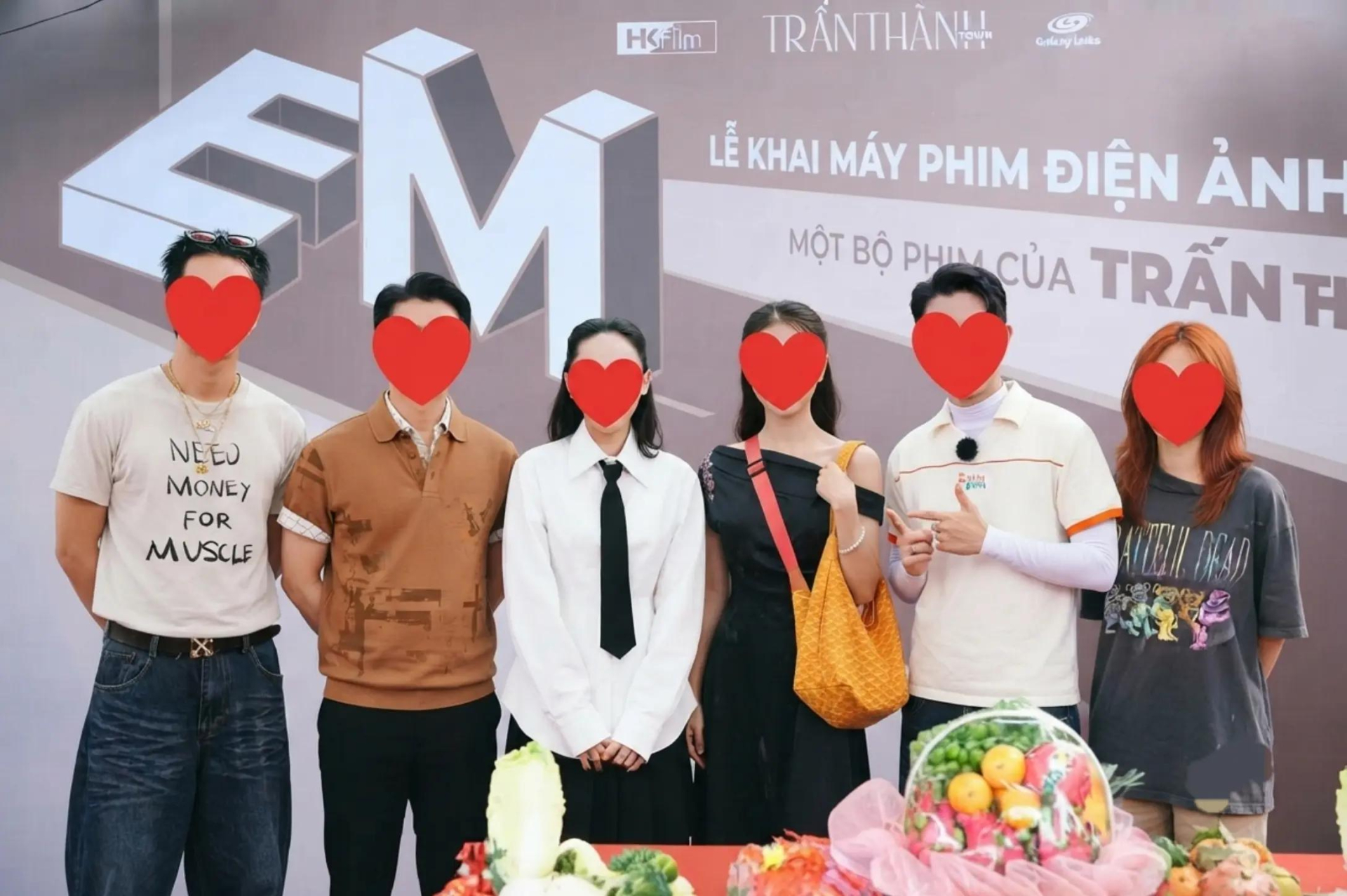 Hoa hậu Thanh Thủy liên tục xuất hiện bên hội bạn Trấn Thành, hé lộ dấu hiệu hợp tác mới